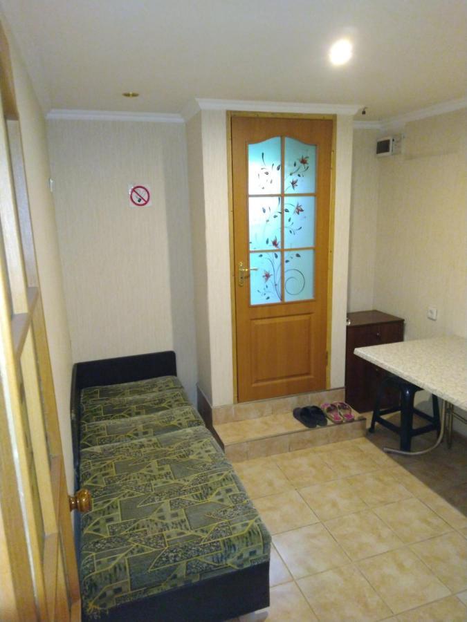 Частный Дом, Отдельный Вход И Двор Apartment Черкаси Екстериор снимка