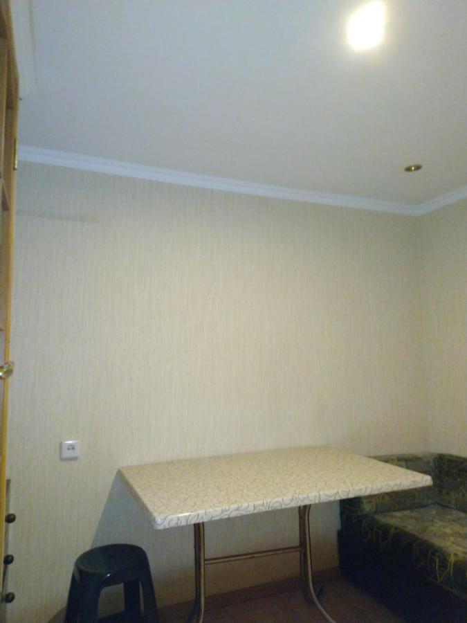 Частный Дом, Отдельный Вход И Двор Apartment Черкаси Екстериор снимка